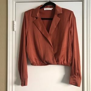 silky collared going out top